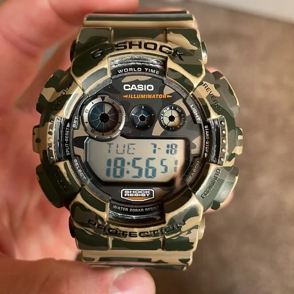G-Shock Camouflage Digital Watch - Picture 4 of 4